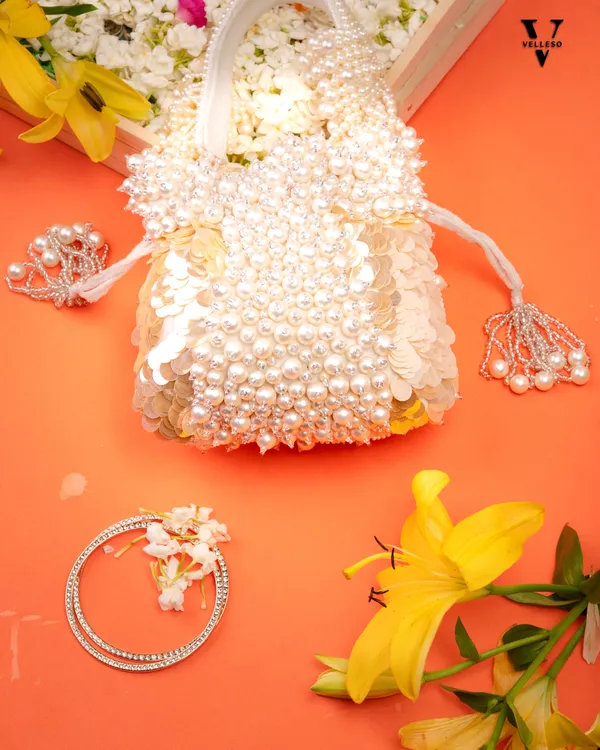 Elysia_Ivory_Pearl_Potli
